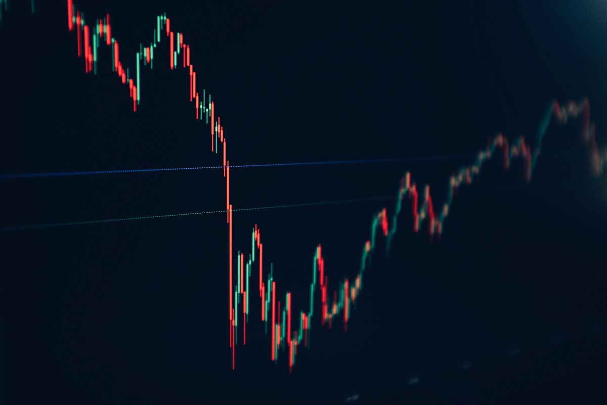 Trading-Chart auf einem Bildschirm